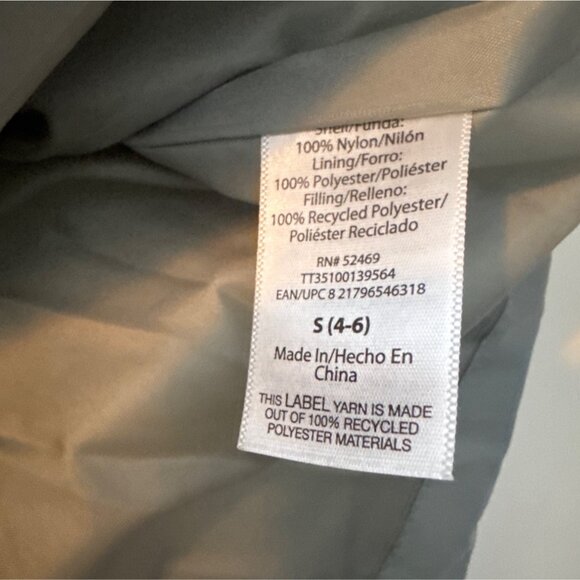 Time And Tru Womens Light Gray Puffer Jacket S (4-6) Recycled Polyester & Nylon - Picture 4 of 5